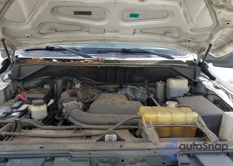 2015 Nissan Nv Cargo Nv1500 S V6 z USA, uszkodzony, nr VIN 1N6BF0KL0FN806153